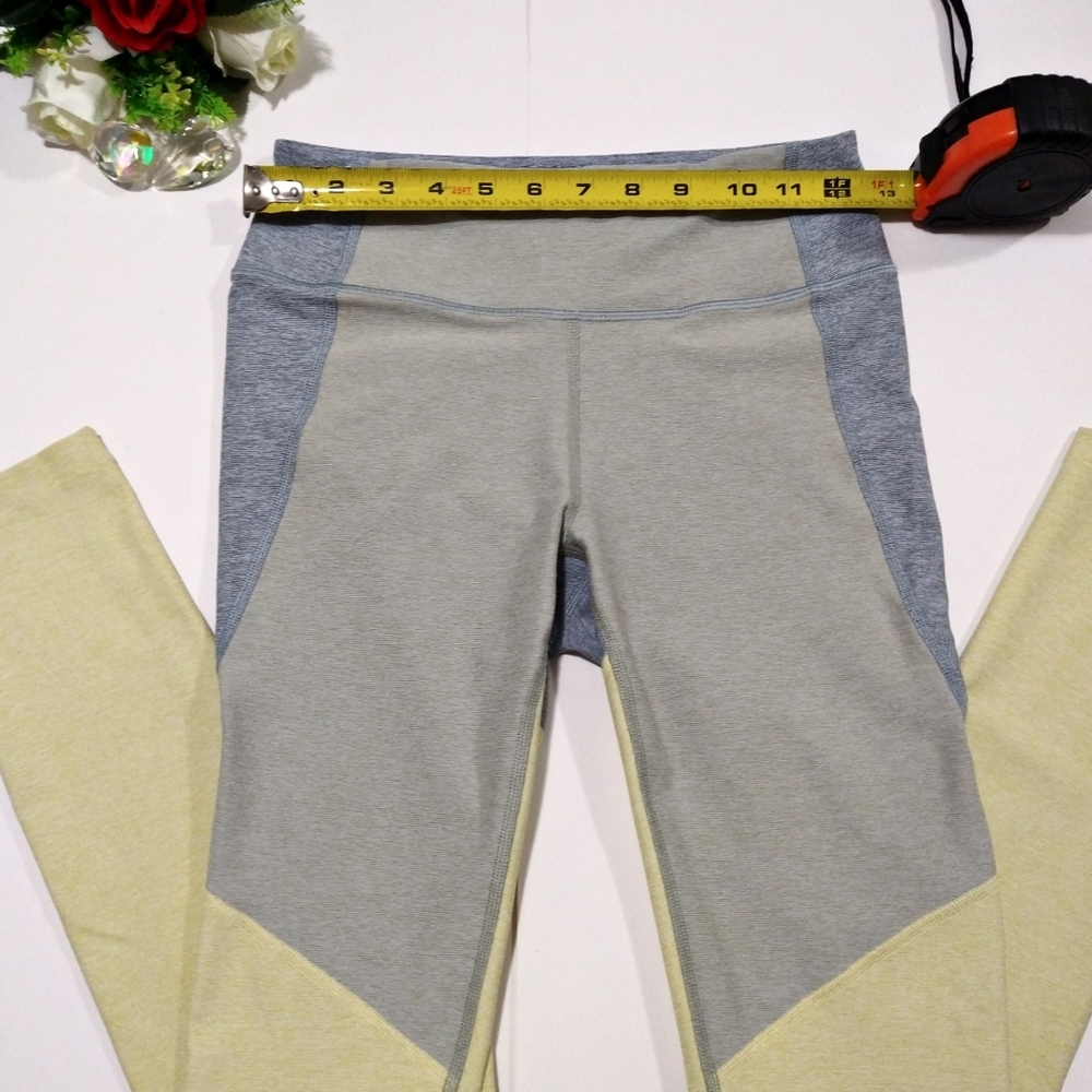 Outdoor Voices 7/8 Tri-Tone Warm Up Leggings - Picture 6 of 12